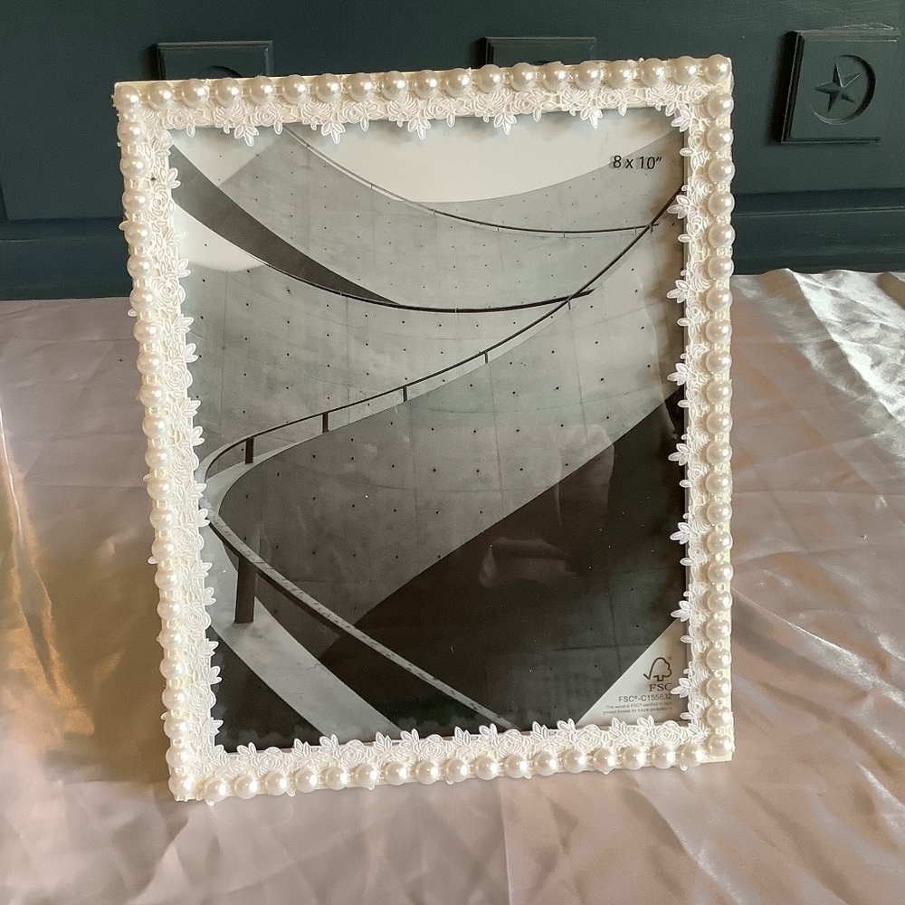 8x10 pearl and embossed roses lace picture frame
